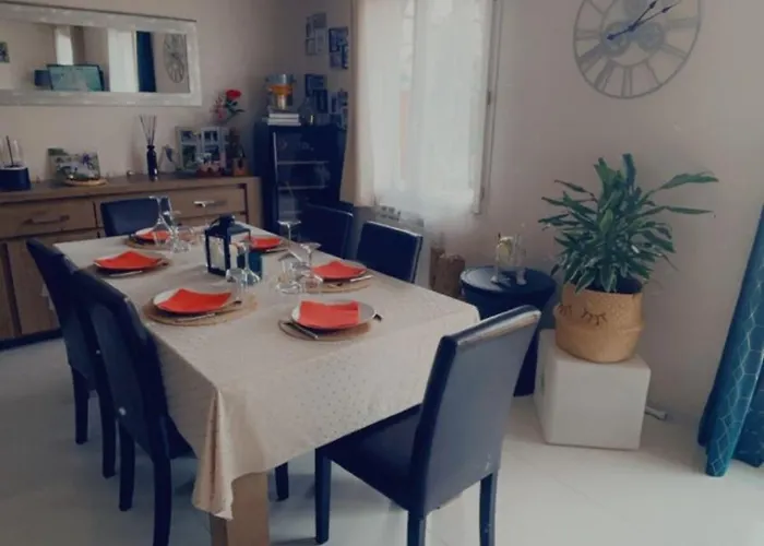 Casa de Férias Maison Proche Du Circuit Des 24h Du Mans *